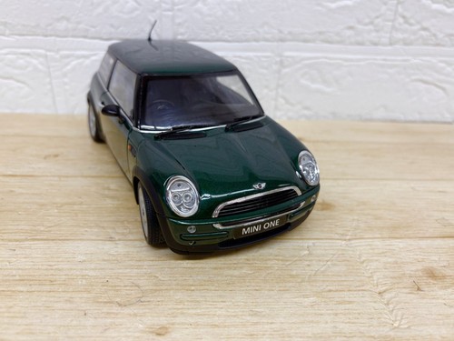 Mini Cooper Kyosho 1/18 – Modèle Réduit Métal Jaune (occasion)