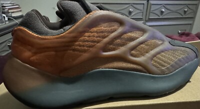 Size 6.5 - adidas Yeezy 700 V3 Copper Fade