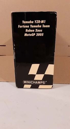 MINICHAMPS: Yamaha YZR-M1 Ruben Xaus Fortuna Yamaha Team. MotoGP 2005 122 053011 - Picture 7 of 7