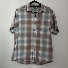 Columbia Shirt Mens Small Red Blue Plaid Omni-Wick Button Up Short Slv CLEARANCE