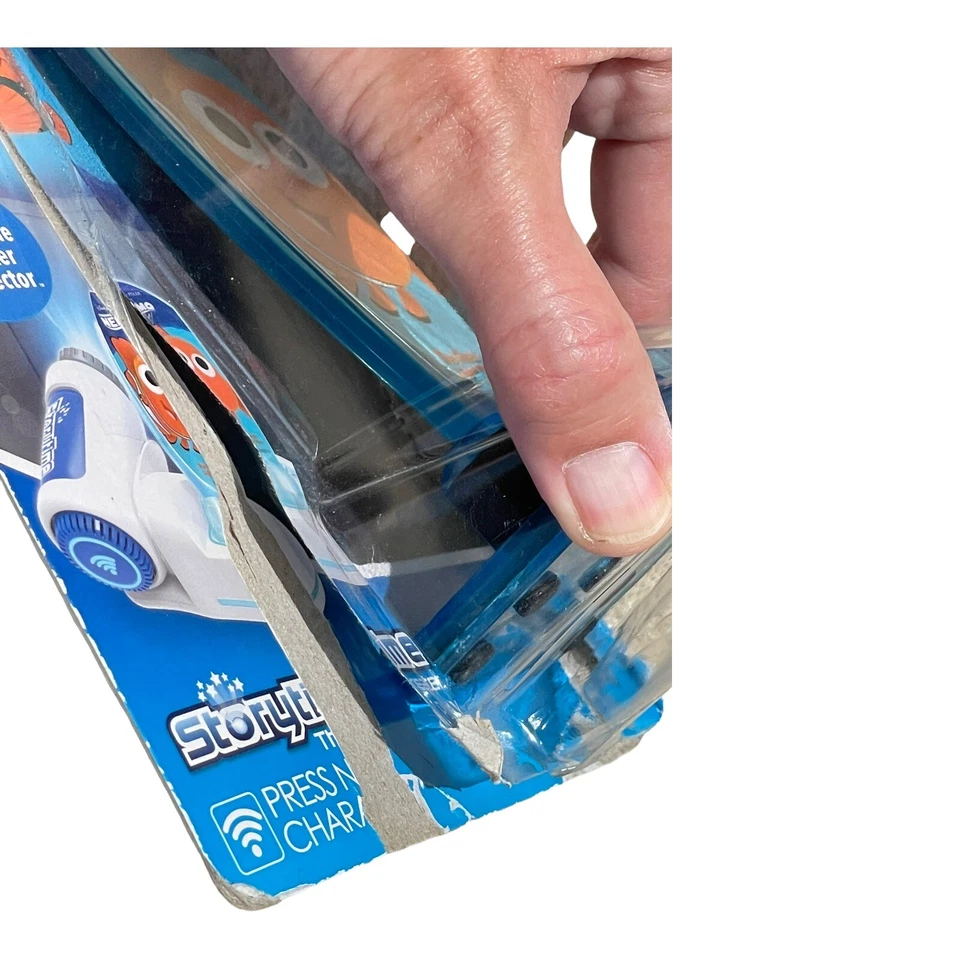 Disney Storytime Teatro Prensa y Juego Personajes Juguete Buscando a Nemo Coches Disney Foto 4 de 4