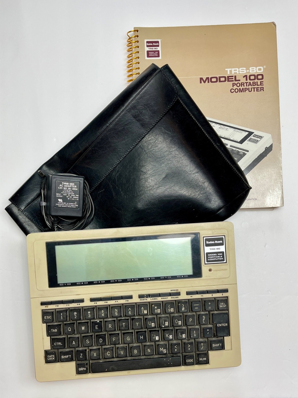 Radio Shack TRS-80 Model 100 Portable Laptop