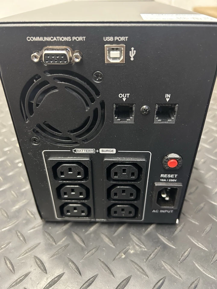 CyberPower Value2200EILCD Tower UPS Batteries Fitted.READ DESCRIPTION - Image 3 of 4