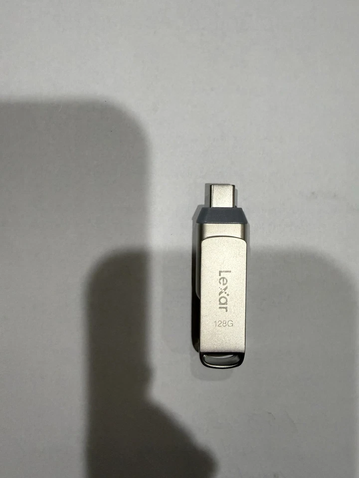 LEXAR - UNIDAD DUAL 128GB CON CONECTORES USB-C Y USB-A- NUEVO Foto 4 de 4