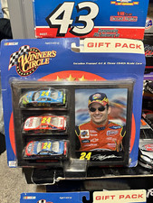 Winner's Circle Jeff Gordon 24 NASCAR 1:64 Diecast Gift Pack