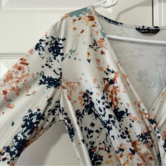 SHEIN Abstract Multicolor Paint Splatter Puff Sle… - image 3