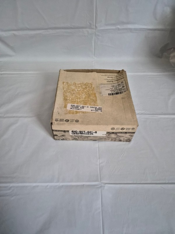 AUDI A8 Rear View Camera Control Module 4H0 907 441 With Box