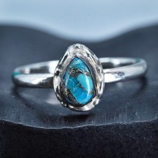 Size 8.25, Native American navajo Sterling 925 silver ring with turquoise