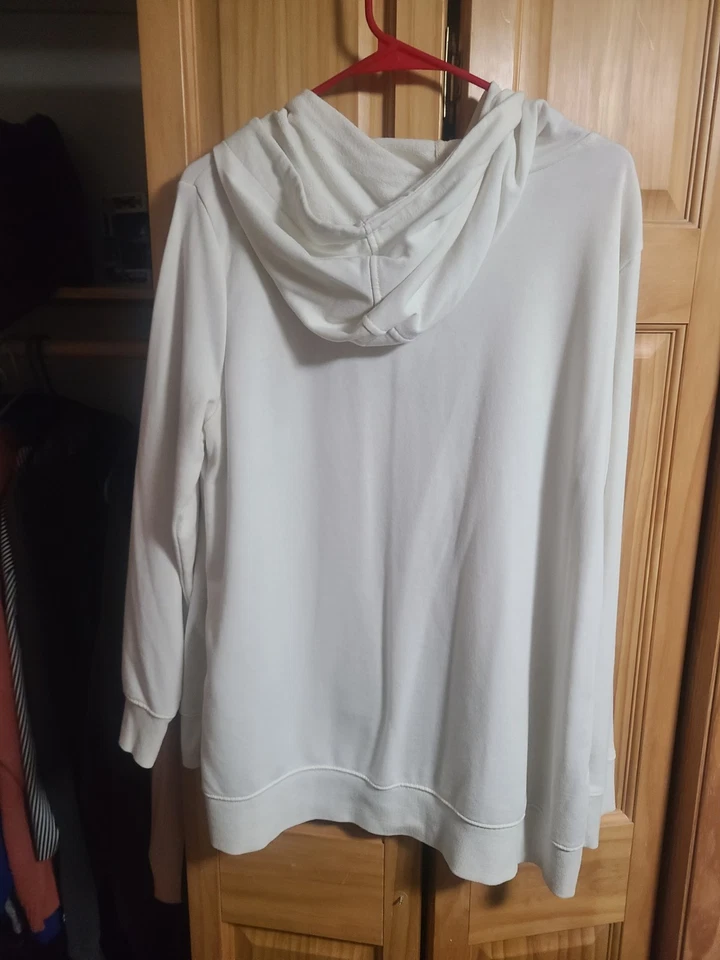 Sudadera con capucha grande Old Navy para mujer bolsillo canguro 'Saturyay' - Terry ligero Foto 2 de 3