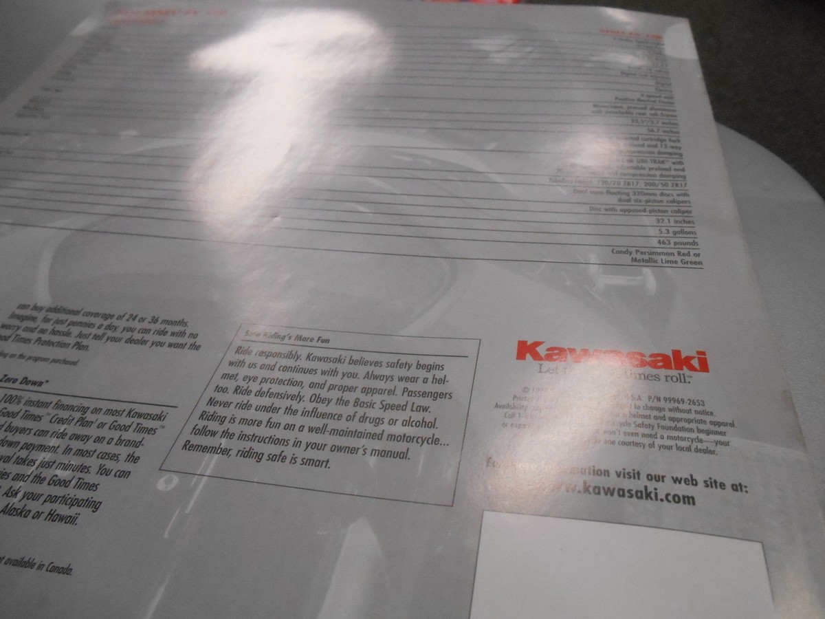 Kawasaki Features & Specification Brochure Chart Ninja 2000