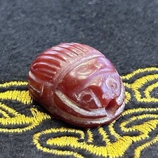 ANCIENT EGYPTIAN ROMAN AGATE SCARAB WITH KING INTAGLIO