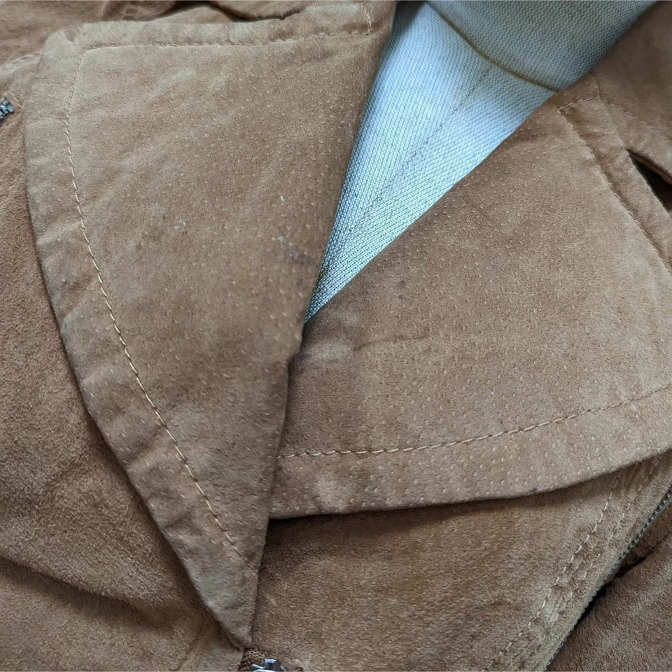 Chaqueta de moto de cuero marrón remache negro Foto 3 de 4