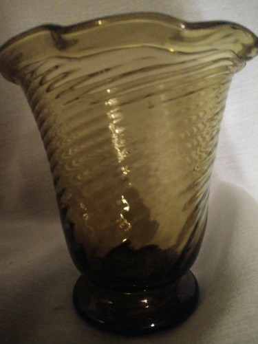 SAN MIGUEL 100% RECICLADO ÁMBAR MARRÓN VIDRIO PLATO BORDES FESTONEADOS VIDRIOS ESPAÑA - Imagen 4 de 8