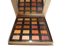 Iconic London Day To Slay Eyeshadow Palette 15 g. / 0.05 oz. x 20 Shades