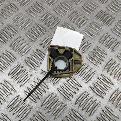 Volkswagen PASSAT B7 362 Kühlerhalter 1K0121367G 2012 29053369