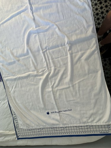 Rare Apple Employee Swag 2010 Beach Towel - Picture 12 of 24