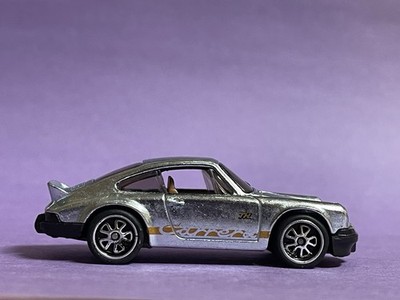 Hot Wheel New 26 Super Treasure Hunt Factory-Custom 911 Carrera RS
