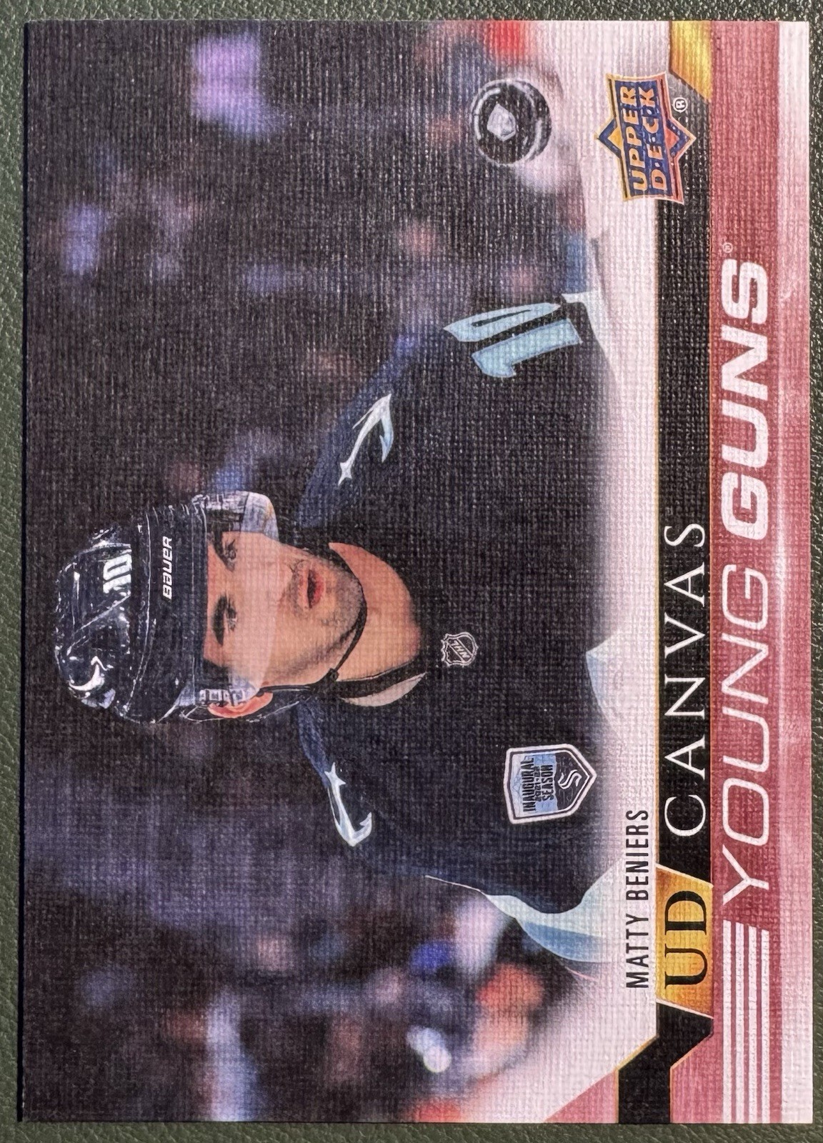 2022-23 Upper Deck Series 1 UD Canvas Young Guns Matty Beniers #C100 Rookie RC