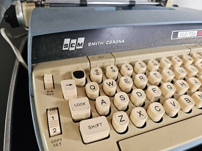 電動タイプライター SMITH・CORONA ELECTRA110 1968 Smith Corona Electra 110 on the Typewriter Database