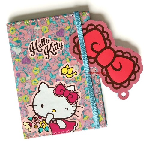 SANRIO HELLO KITTY HOUSE PASSPORT HOLDER, CREDIT CARDS, LICENSE SLOTS NWT - Picture 5 of 6