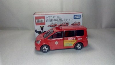 tomica toyota noah