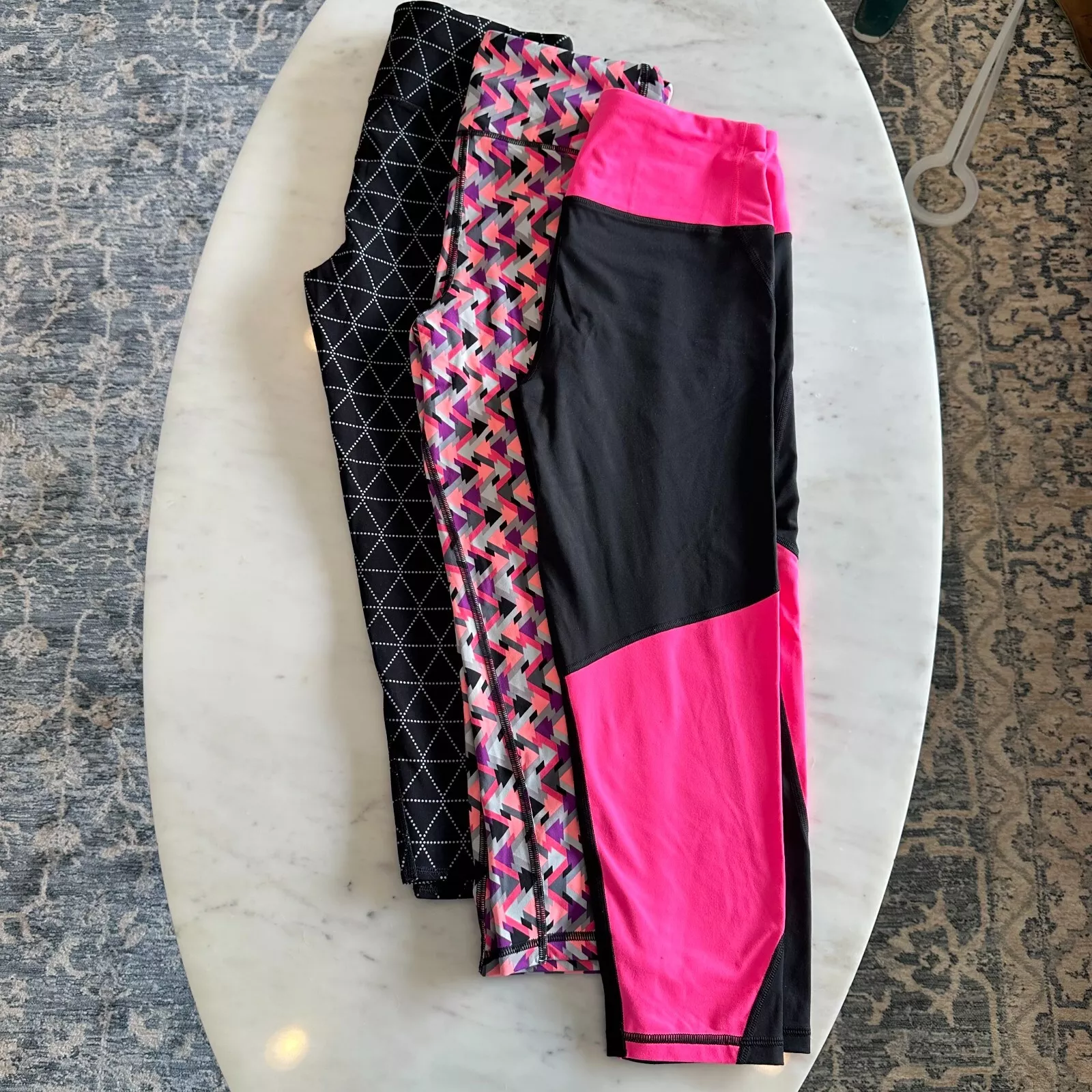victoria-secret-vs knockout capri neon pink pants