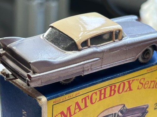 Matchbox Lesney # 27c Cadillac Sixty red base NMint in VGood Original box - Picture 4 of 10