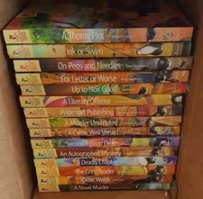 Lot of 15 Secrets Of The Castleton Manor Library HB's excellent condition