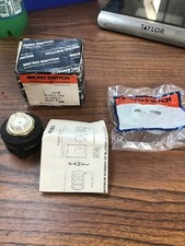 Honeywell Micro Switch PTP41  Push Button Model B WO/Button (TA12MS)