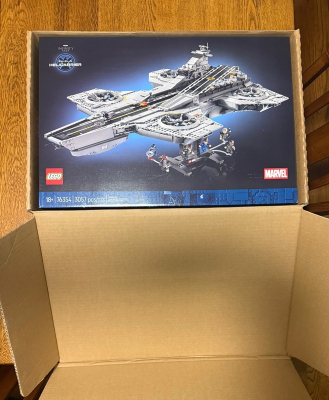 LEGO 76354 Marvel S.H.I.E.L.D. Helicarrier. NEW; NO Minifigures