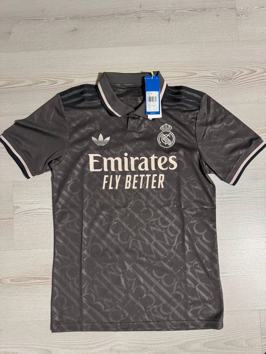 Las mejores ofertas en Real Madrid Club Internacional Gris