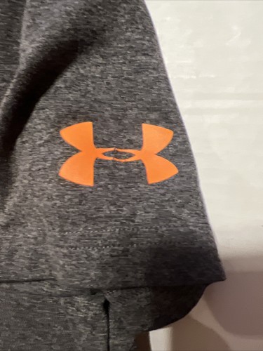 Boys Under Armour Superman Shirt Large - Picture 4 of 4
