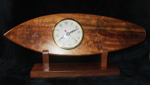 Hawaii Vintage Tiger Koa Holz Uhr Surfbrett und Ständer 14 1/2" x 6" Höhe - Bild 7 von 10