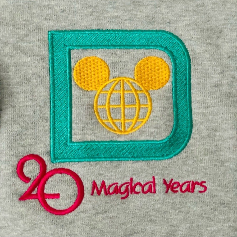 トップス Walt Disney World 20 Magical Years SWEAT Walt Disney World 20 Magical Years Sweatshirt in Blue Size