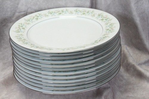 Noritake Savannah Dinner Plates 10-1/2" Lot of 12 NEAR MINT - Picture 7 of 8