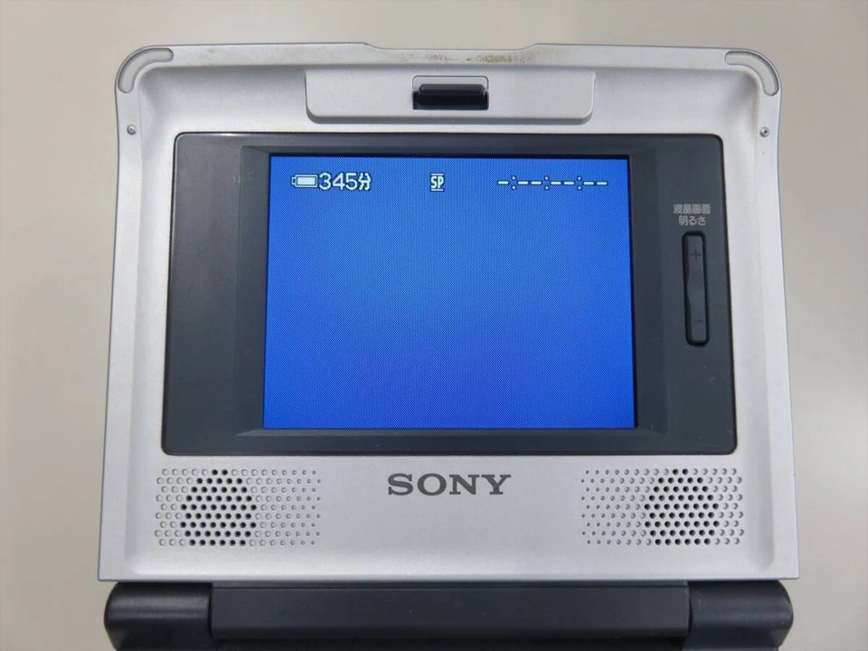 Sony GV-D1000 Digital video cassette recorder with 4-inch LCD monitor From Japan - Image 2 of 4