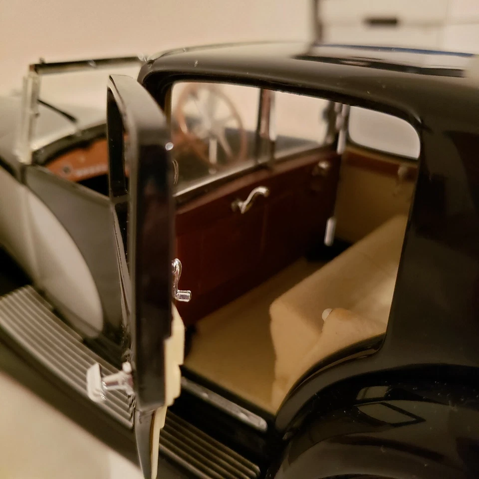 Franklin Mint 1931 Bugatti Royale Coupe De Ville - Image 3 of 4