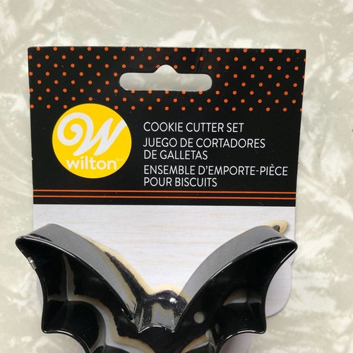 Wilton Halloween schwarz Urlaub RIP Grab Stein Fledermaus Totenkopf Metall Ausstecher Set - Bild 2 von 4