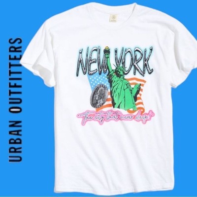 NEW New York City UO Urban Outfitters Doesn t Sleep Shirt T-Shirt Tee XL