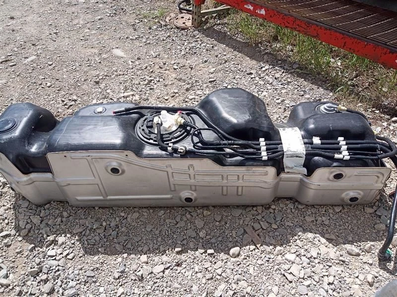 26 Gallon Capacity Gas Fuel Tank from 2019 Chevrolet Tahoe 10616393 - Image 3 of 4