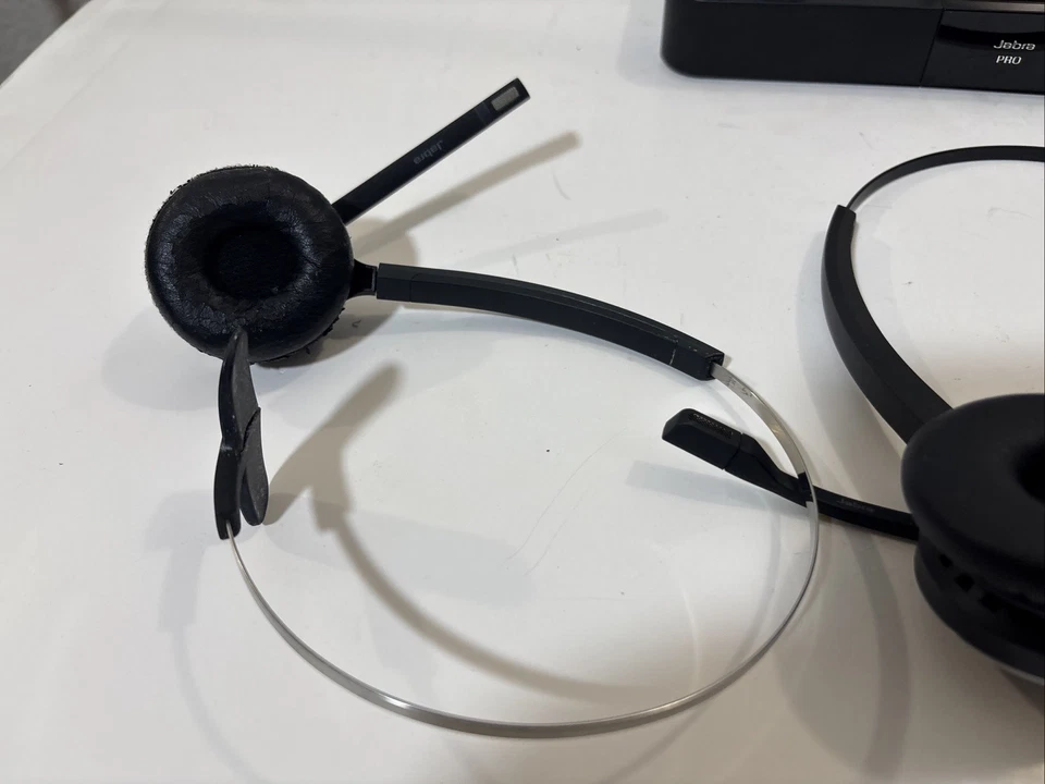 Jabra PRO 9470 Wireless Bluetooth Headset Touch Screen - With extra Headset - Image 4 of 4