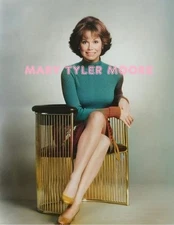 MARY TYLER MOORE #70 BEAUTIFULLY COLORIZED PHOTO 11 X 8.5 FREE SHIPPING