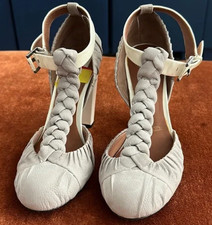 Modern Vintage Ankle Strap Pumps Grey Suede White Patent Heels  Strap 37.5 NWOB