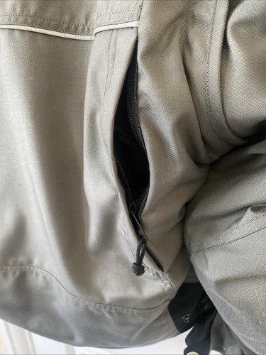 BMW Boulder Motorcycle Jacket. Size 50 Shoulder, Elbow, Back Armour 4 Zip Pocket - Picture 12 of 20