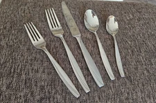 Oneida CAMLYNN Stainless Frosted Handle & Glossy Silverware Flatware CHOICE