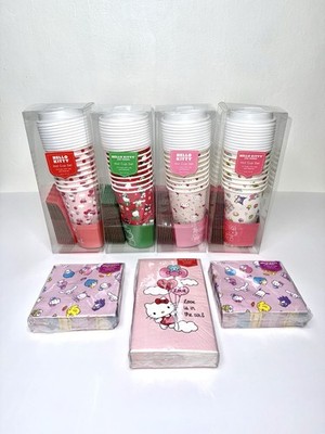 Sanrio Hello Kitty Paper Disposable Coffee/Tea Hot Cups and Napkins Bundle