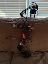 Bowtech Revolt XL 70lb RH COMPLETE SETUP READY TO HUNT.