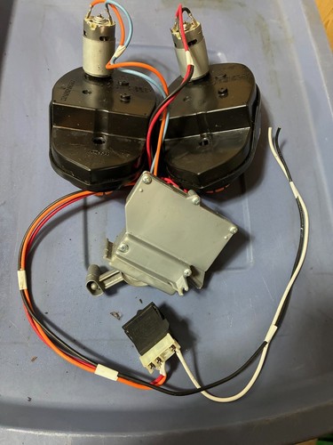 Vintage Fisher Price Power Wheels JEEP Harness w/gearboxes & Motors - Picture 3 of 4