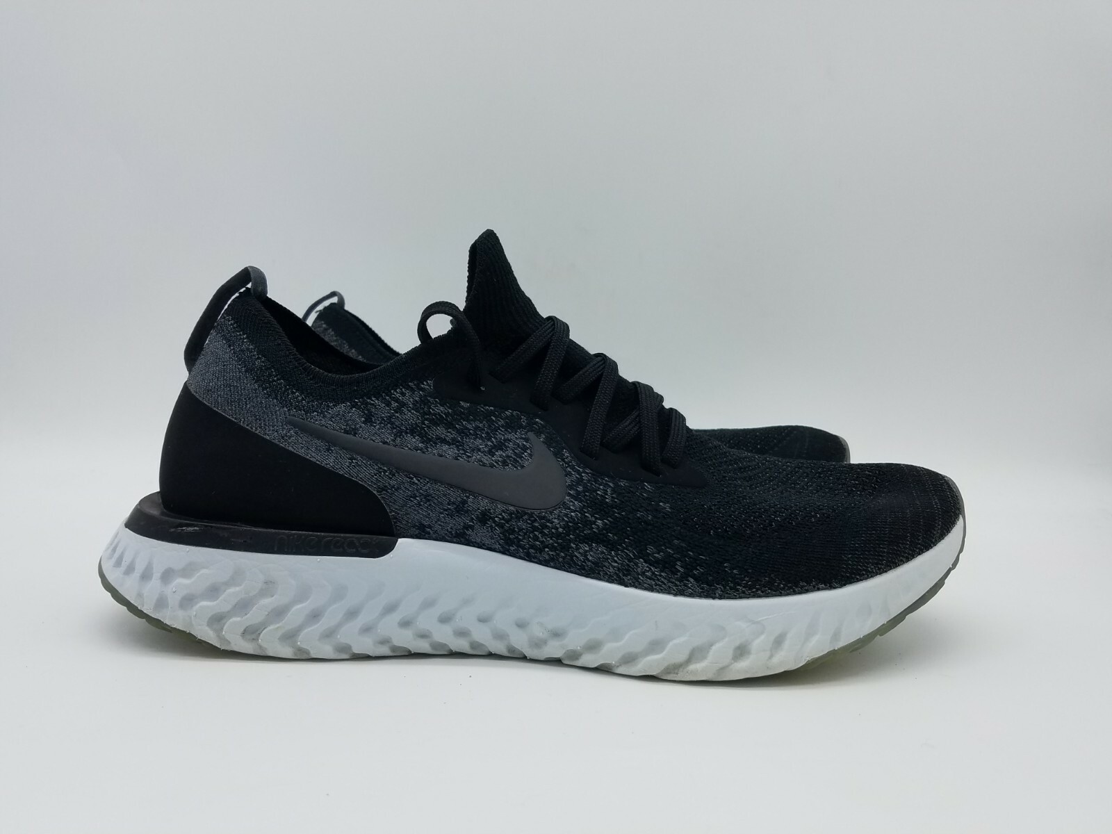 Size 11.5 - Nike Epic React Flyknit 