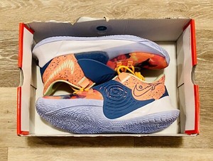 kyrie 3 low atomic pink